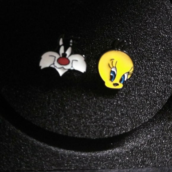 Jewelry - Sylvester and Tweety bird  cartoon earrings